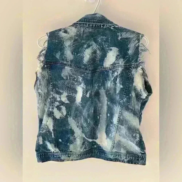 VINTAGE BILL BLASS Jeans  Distressed Bleached Denim Vest - Picture 6 of 6
